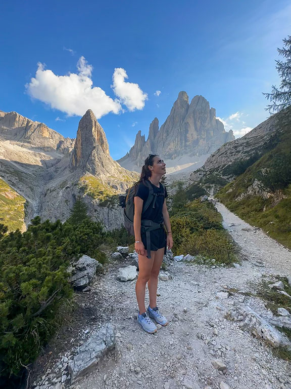 mountains trail route itinerary hike rifugio carducci from Moos dolomites italy